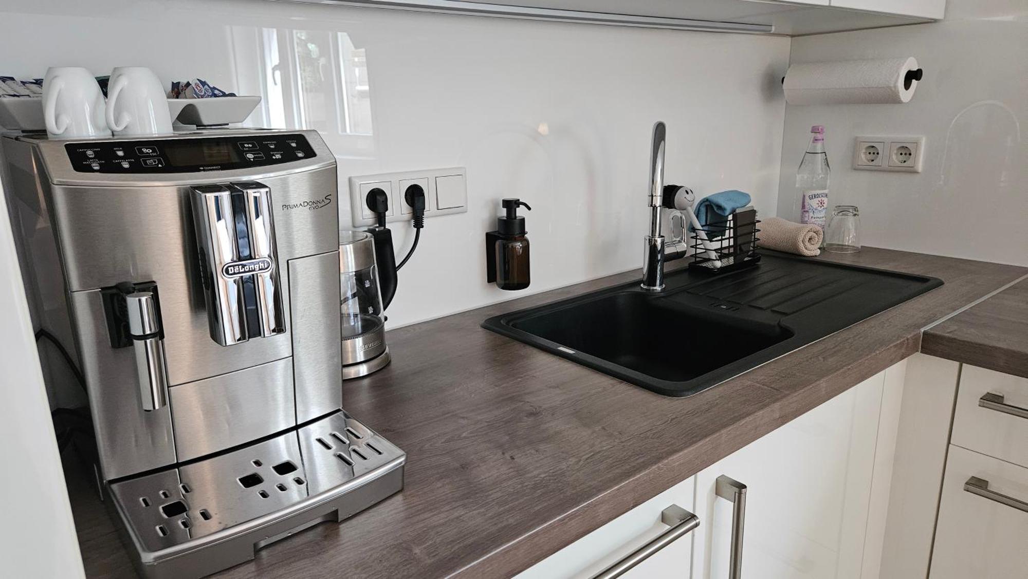Enny Suite Apartment Im Schoenen Rheinland 洛马尔 外观 照片